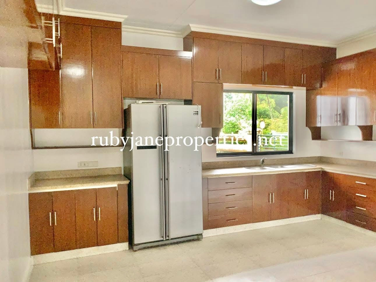 Ayala Alabang Village Beautiful Property For Lease