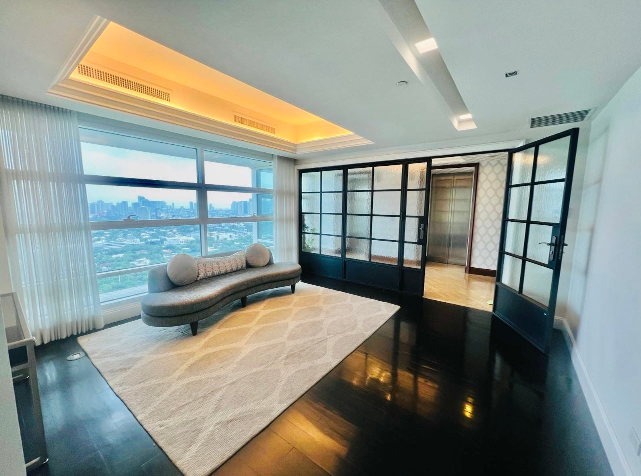 Discovery Primea Residences Makati City Unit For Sale