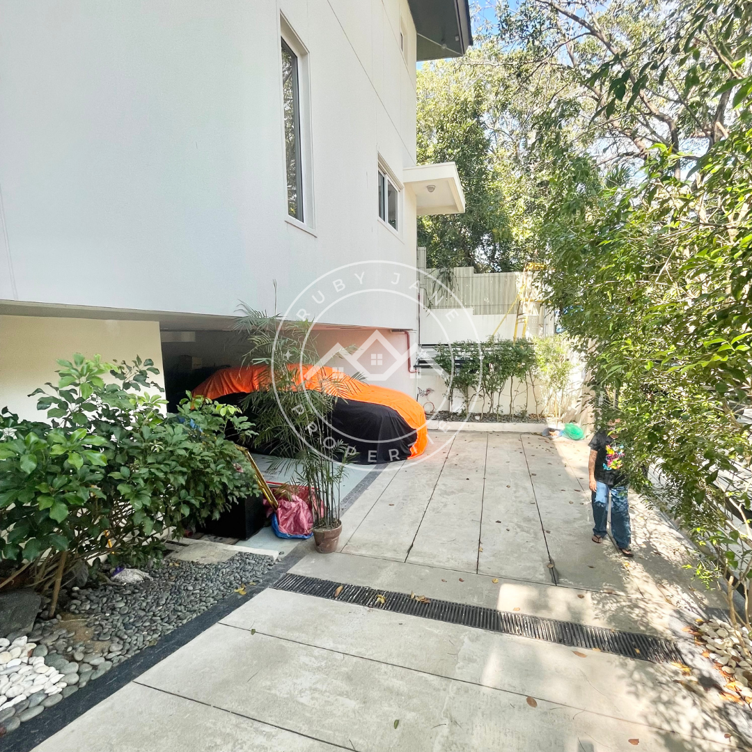 Ayala Alabang Village Property For Sale D