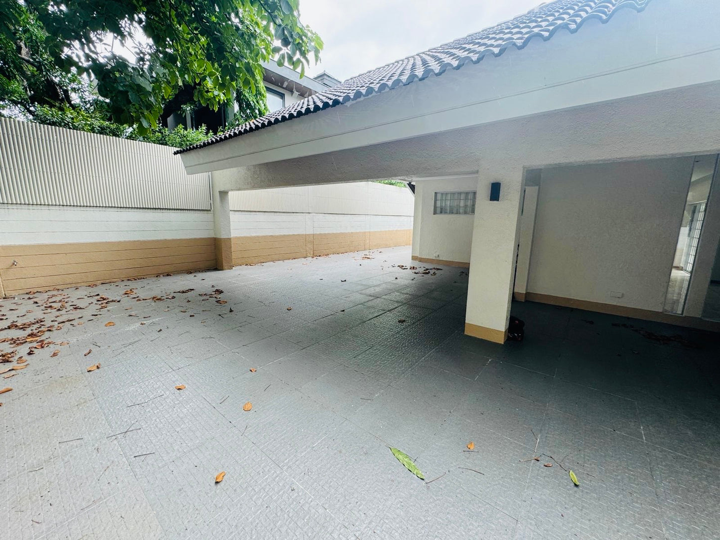 Ayala Alabang Village FOR LEASE