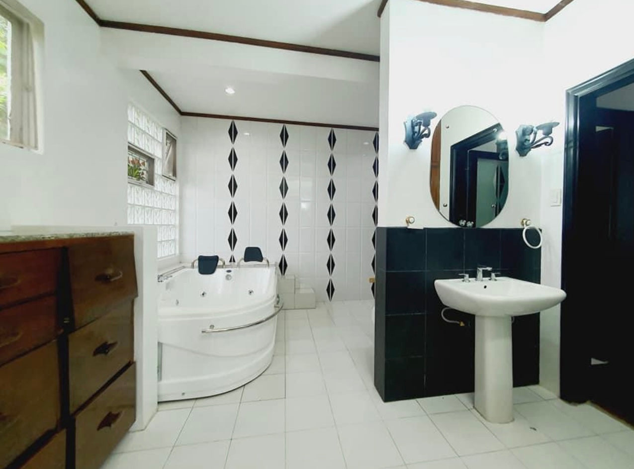 Ayala Alabang Village Property FOR LEASE D