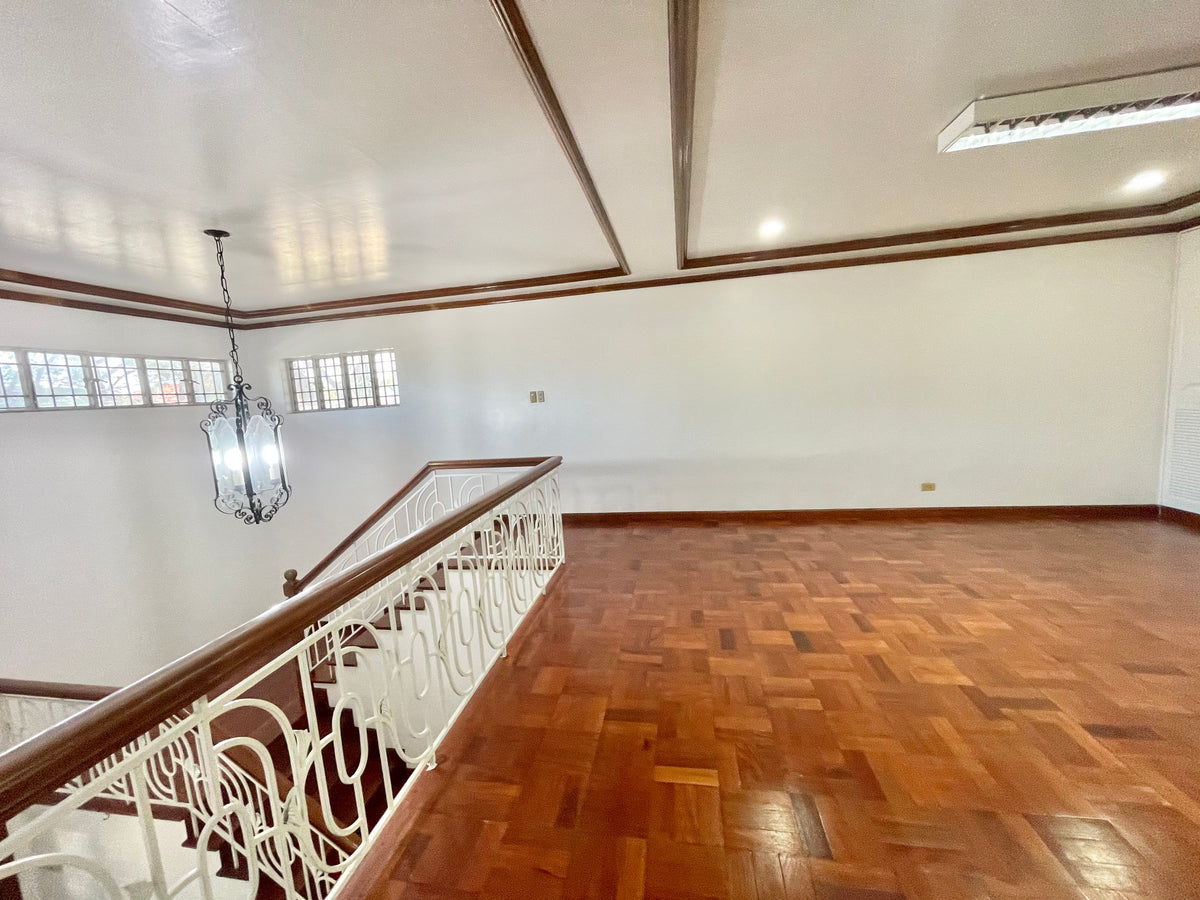 Ayala Alabang Villlage SPRAWLING GARDEN FOR LEASE🏠