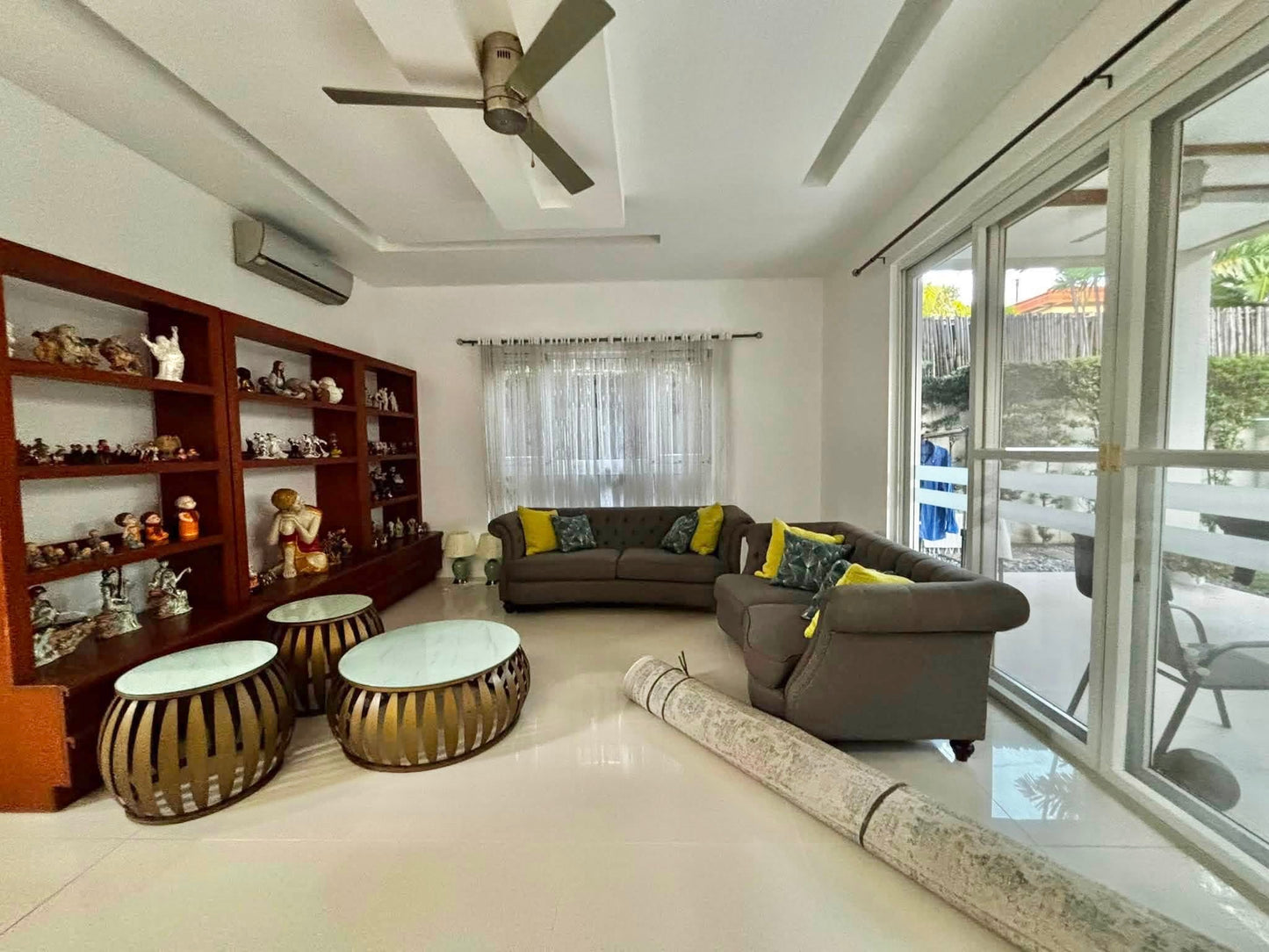Ayala Alabang Village For Rent D