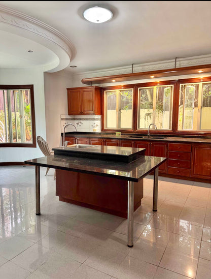 Ayala Alabang Village Property FOR LEASE D