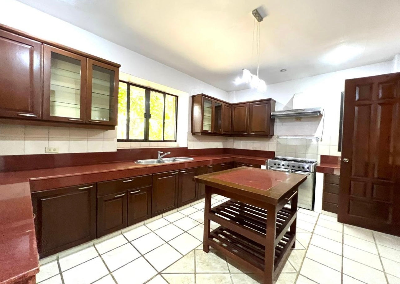 Ayala Alabang Village Property FOR LEASE D