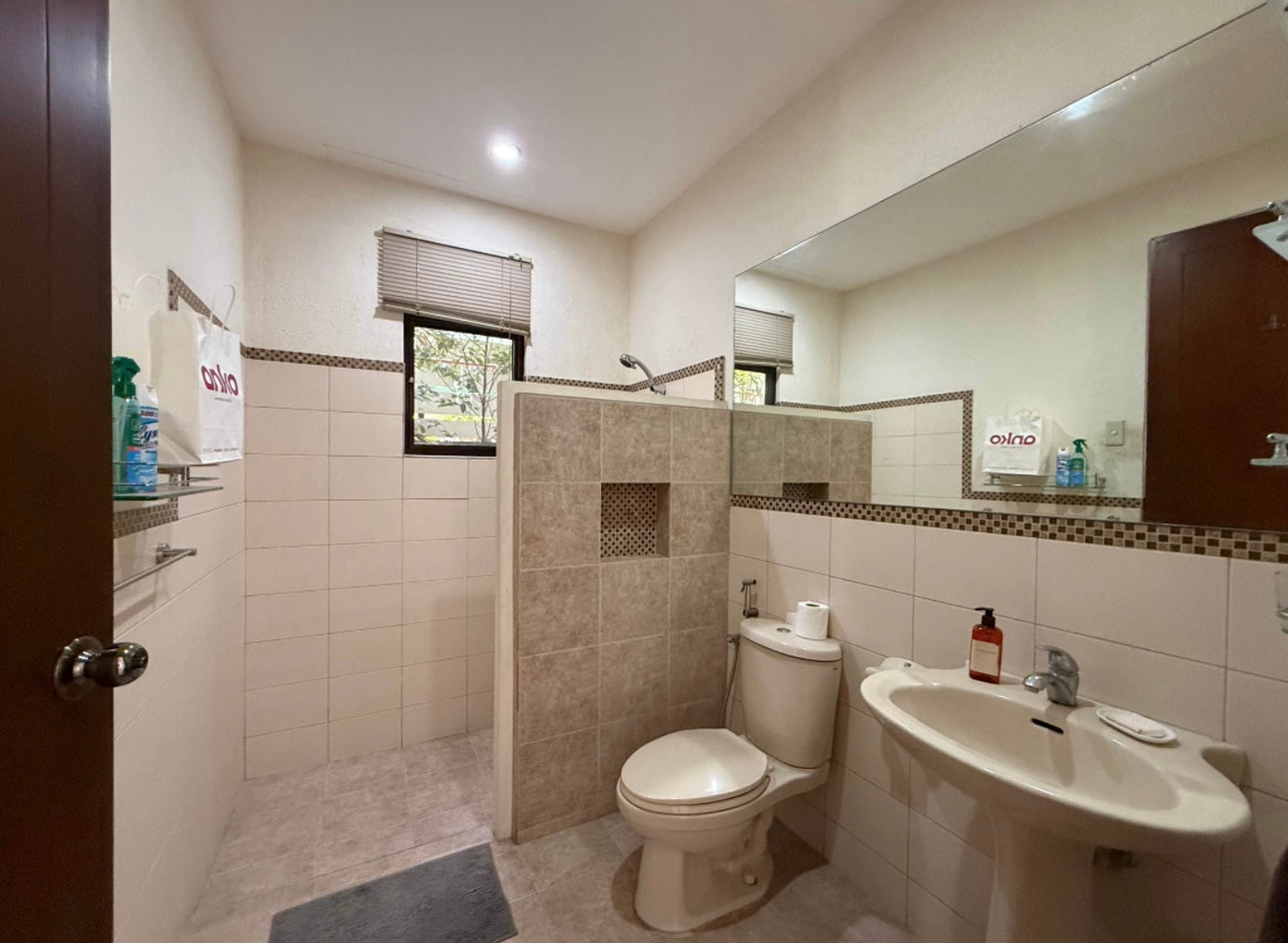 Ayala Alabang Village Property FOR LEASE D