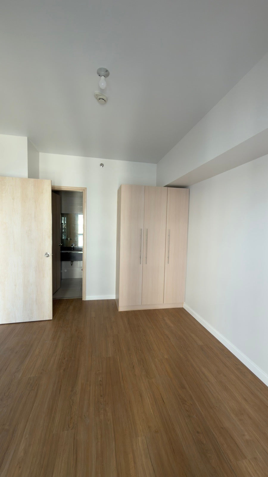 Ayala Cerca Condominium FOR LEASE D