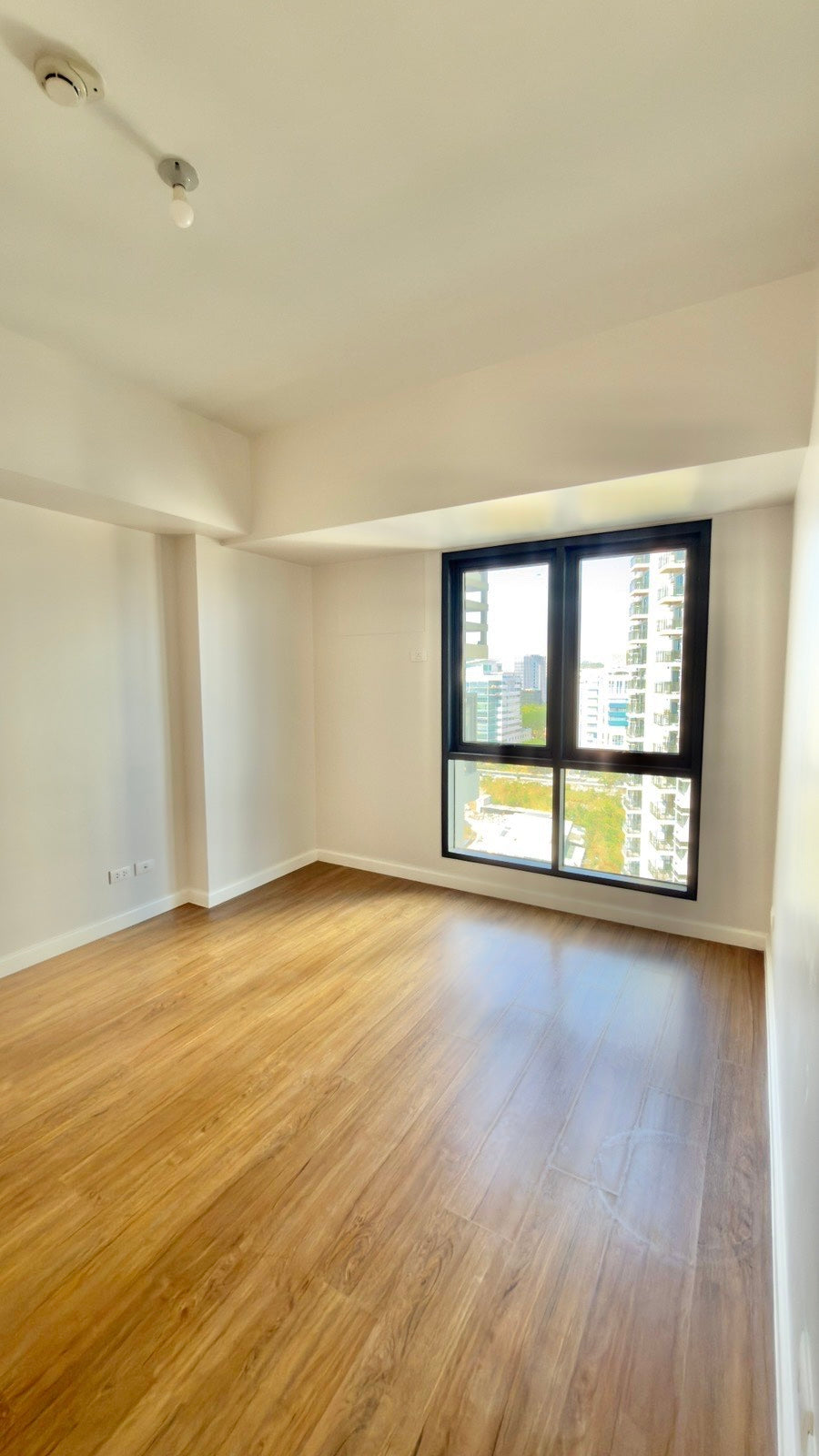 Ayala Cerca Condominium FOR LEASE D