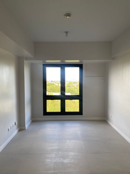 Ayala Alveo Viento at Cerca Condominiums For Sale and For Rent D