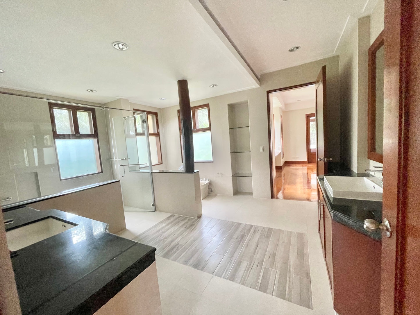 Ayala Alabang Village Property FOR LEASE HACIENDA-STYLE ONE-STOREY PROPERTY