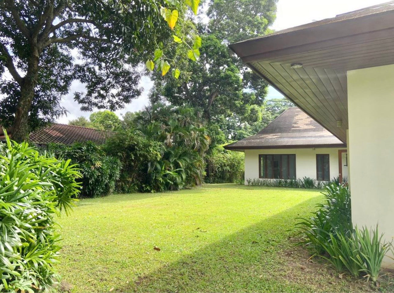 Ayala Alabang Village Property FOR LEASE HACIENDA-STYLE ONE-STOREY PROPERTY