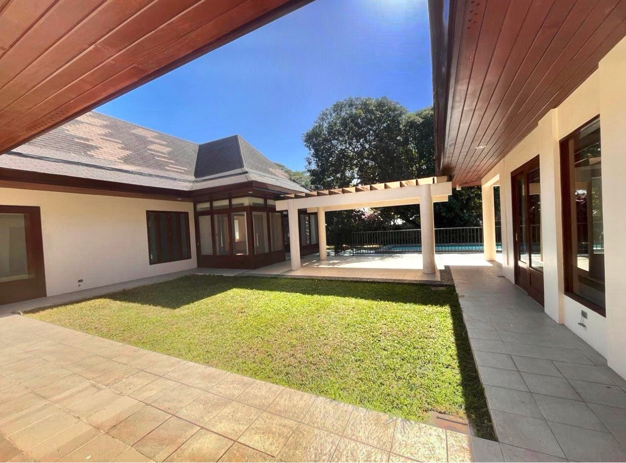 Ayala Alabang Village Property FOR LEASE HACIENDA-STYLE ONE-STOREY PROPERTY