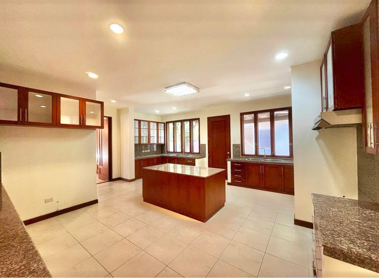Ayala Alabang Village Property FOR LEASE HACIENDA-STYLE ONE-STOREY PROPERTY