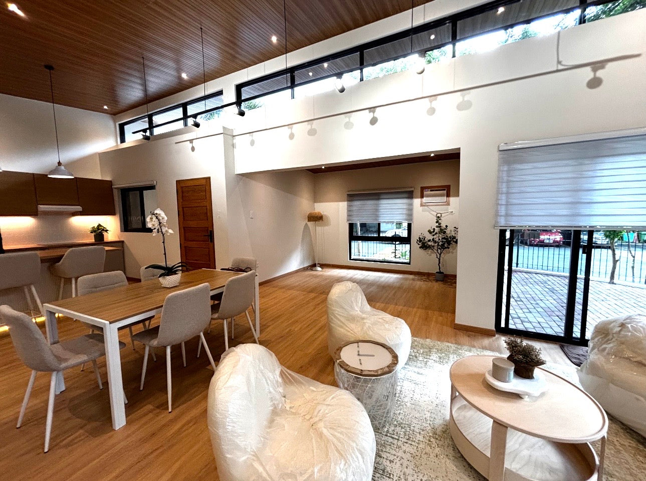 Ayala Alabang FOR LEASE • SALE | New Bungalow