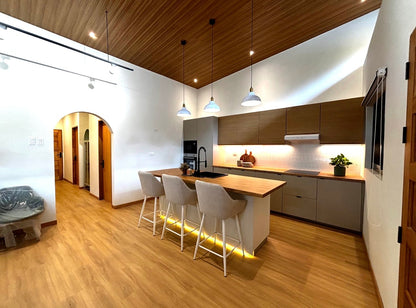 Ayala Alabang FOR LEASE • SALE | New Bungalow