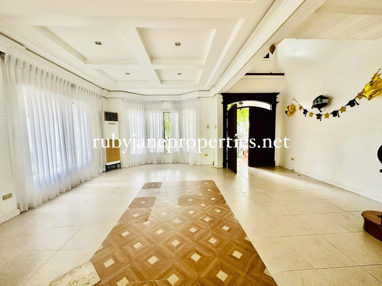 Ayala Alabang Village Gorgeous Property FOR LEASE D