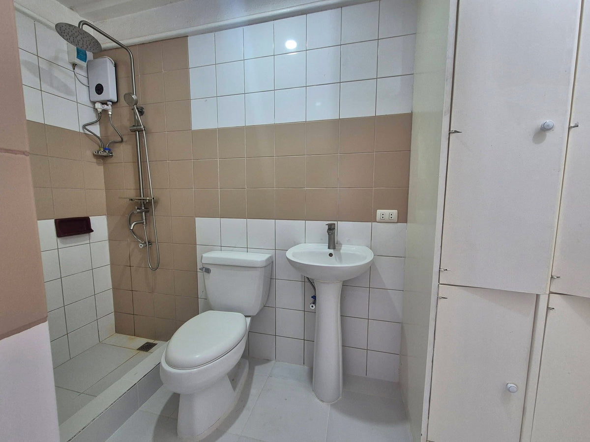Ayala Alabang Village FOR LEASE D