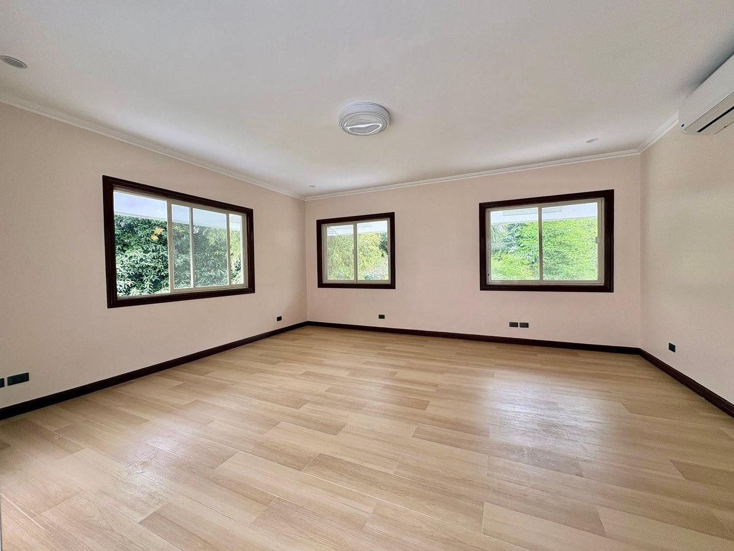 Ayala Alabang Villagr Property FOR LEASE D