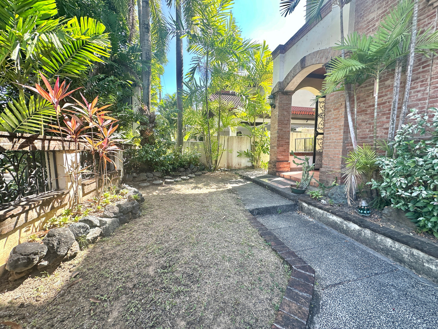 Ayala Alabang Village Property For Sale or For Lease